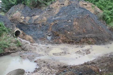 Selin Bozduğu Yollar Onarılıyor.