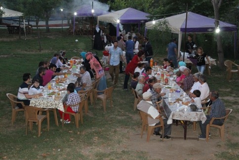 Tekir Ailesi İftarda Bir Araya Geldi