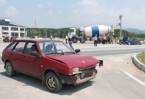 Hastane Önündeki Kazada 1 Kişi Yaralandı