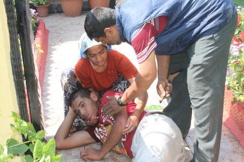 Bisikletin Devrilmesi Sonucu Baba Oğul Yaralandılar