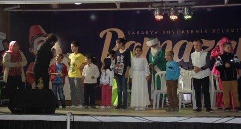 Mobil Sahne Yolculuğa Devam Ediyor