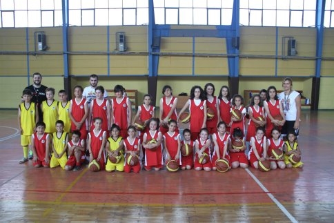 Yaz Spor Okulu Antrenmanları Keyifli Geçiyor