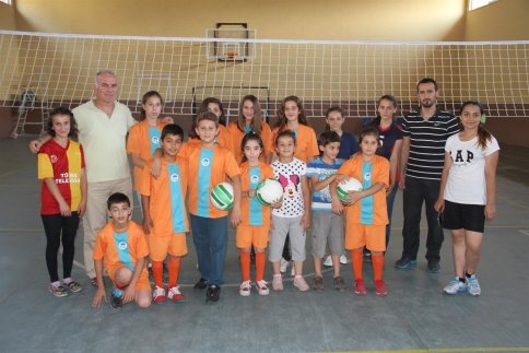 Yaz Spor Okulu Antrenmanları Keyifli Geçiyor