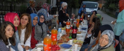 Akyazı’da Örnek İftar