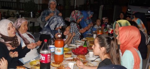 Akyazı’da Örnek İftar