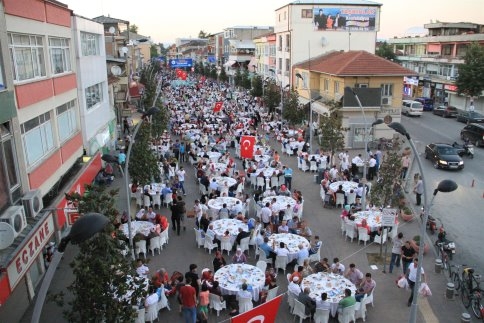 Akyazı İftarla Buluşuyor