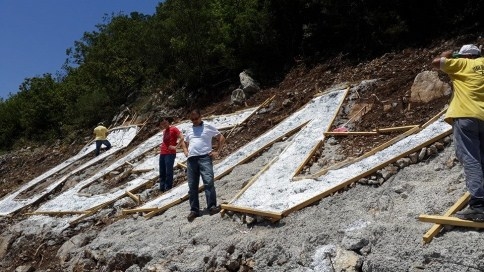 Aksar Tepe'ye Dev Harflerle Adı Yazıldı !