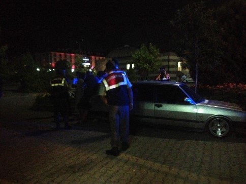 Hızlı Başlayan Gece Karakolda Sona Erdi