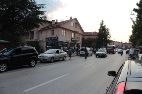 Akyazı'da Silahlı Saldırı