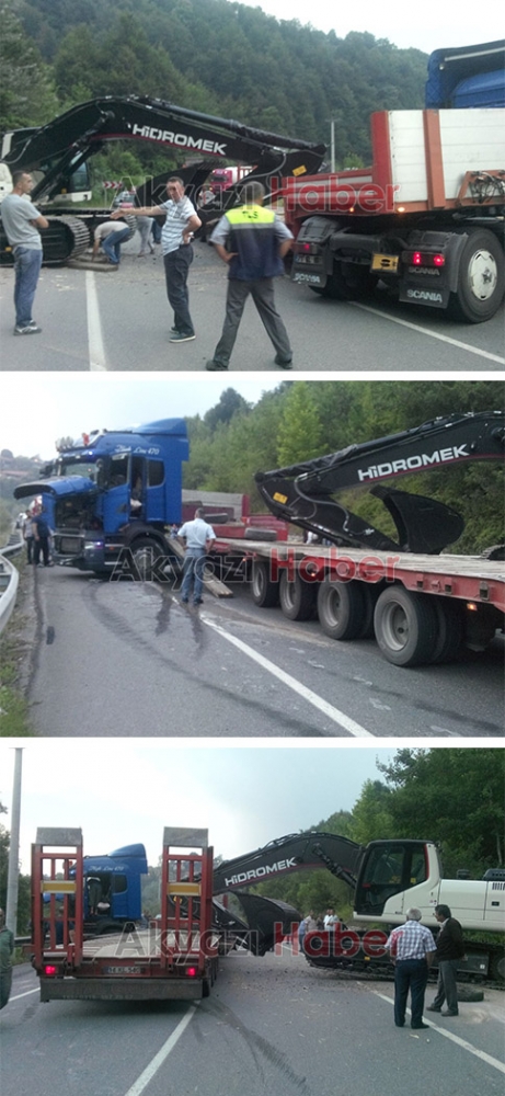 Seyir Halindeyken Kasasında Bulunan Paletli Kepçe Yola Savruldu