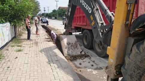  Her Yağmurda Gölet Olan Yol Sonunda Düzeltiliyor