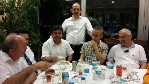 AKYAZILI BÜROKRATLARDAN ANKARA İFTARI