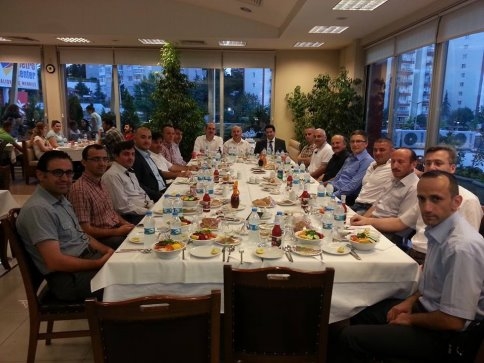 AKYAZILI BÜROKRATLARDAN ANKARA İFTARI