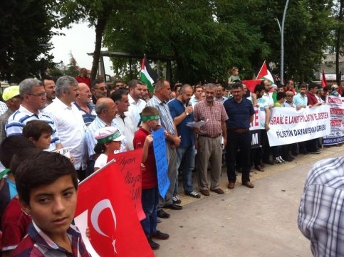 Akyazı gönüllü kuruluşları ve siyasi partiler adına basın açıklaması