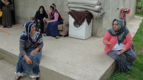 Eve Atılan Esrarengiz Taşlar Korku ve Paniğe Neden Oldu