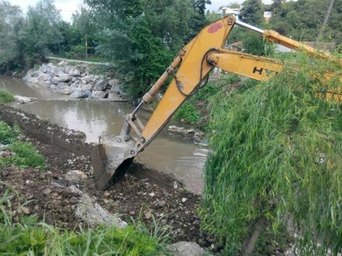 Dereler Genişliyor Alt Yapı Güçleniyor