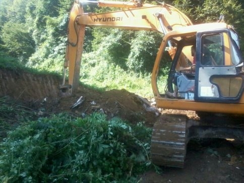 Yol Genişletme Çalışmaları Yoğun Bir Şekilde Devam Ediyor