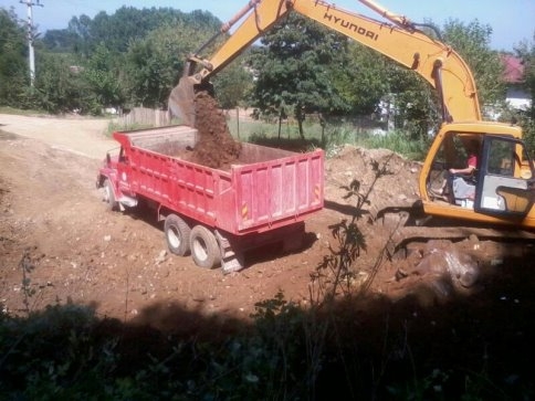 Yol Genişletme Çalışmaları Yoğun Bir Şekilde Devam Ediyor