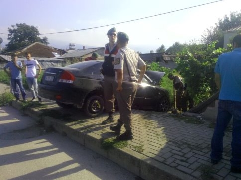 Trafik Kazası 1'i Bebek 3 Yaralı 