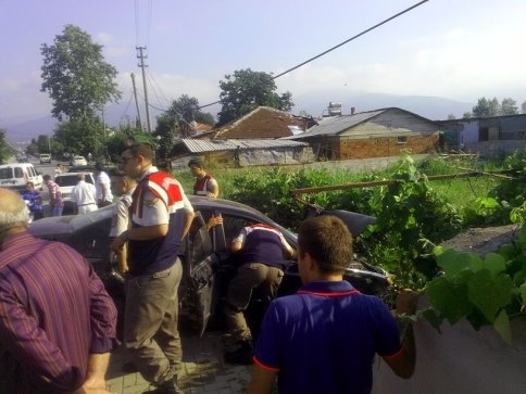 Trafik Kazası 1'i Bebek 3 Yaralı 