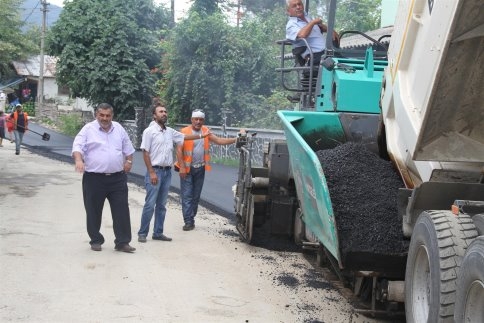 Pazarköy - Harunusta Yolu Asfalt Serim Çalışmaları Başladı
