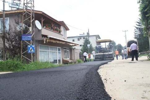 Pazarköy - Harunusta Yolu Asfalt Serim Çalışmaları Başladı