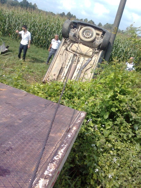 Direksiyon Hakimiyetini Kaybedince Şarampole Uçtu