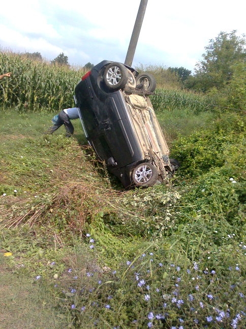 Direksiyon Hakimiyetini Kaybedince Şarampole Uçtu
