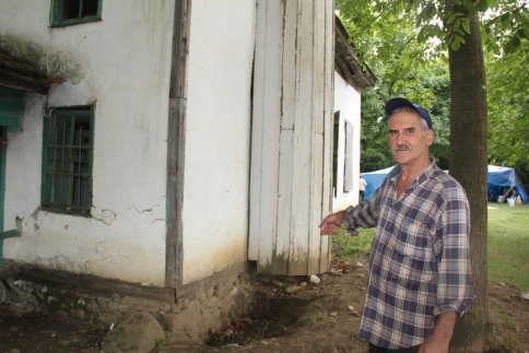 Yüz Yıllık Cami Harabeye Döndü