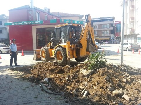 Yeni Otobüs Durağı Geliyor