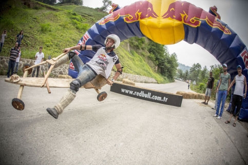 6. Geleneksel Formulaz Tahta Araba Şenliği