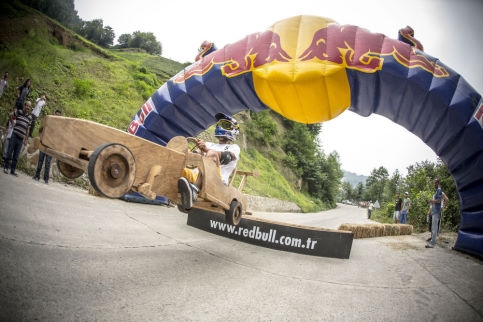 6. Geleneksel Formulaz Tahta Araba Şenliği