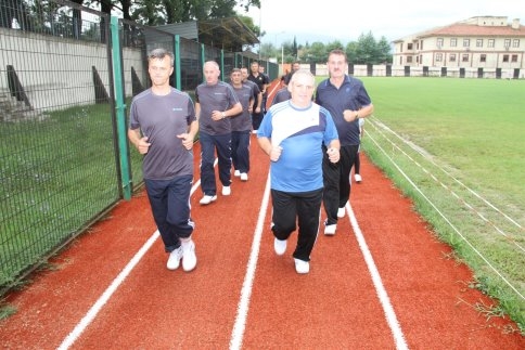 Akyazı Zabıtası Sporu İhmal Etmiyor