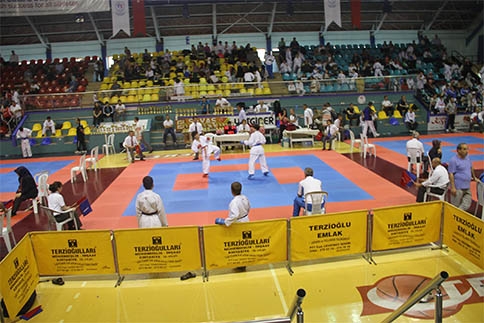 Akyazı'da Şampiyonlar Zafer Kupası İçin Yarışacak