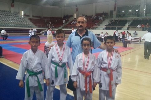 Karateciler Boş Durmuyor