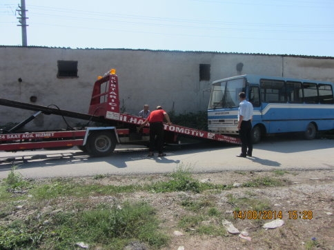 Akyazı Zabıtası'ndan Hurda Araç Avı