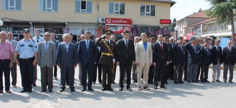30 Ağustos Törenleri Atatürk Anıtı’na Çelenk Konulması İle Gerçekleşti