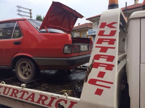 Üç Araç Birbirine Girdi