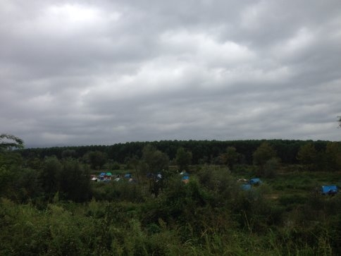 Derenin İçine Çadır Kurdular