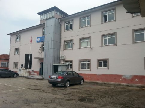 İmece Usulü İle Madanoğlu Ortaokulu Eğitim Öğretime Hazır