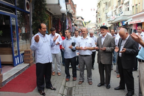 AKYAZILILARA HİZMET DERNEĞİ YENİ HİZMET BİNASINA TAŞINDI