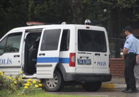 Ayrıldığı nişanlısını kaçırmak istedi