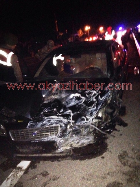 Ormanköy sapağında 2 Otomobilin karıştığı kazada 5 kişi yaralandı