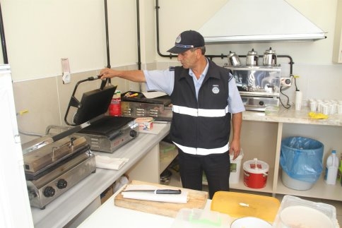 Akyazı Zabıtasından Okul Kantinlerine Denetim