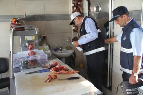 Akyazı Belediyesi Zabıtasından Kasaplara Denetim