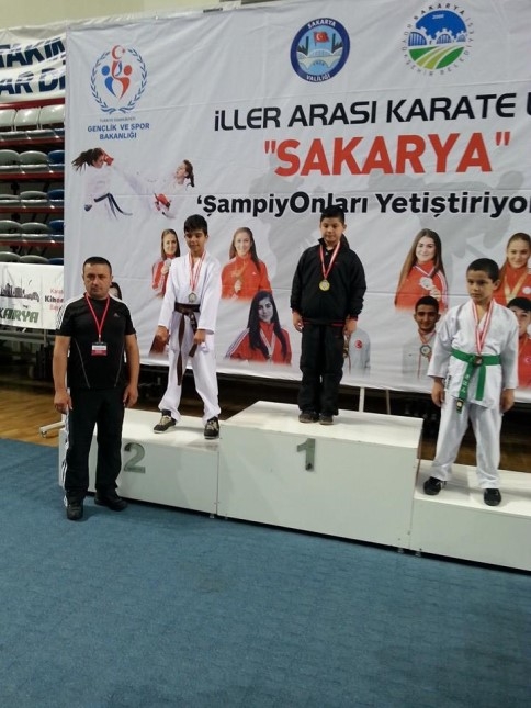 Karatecilerimiz 4 Altın 3 Gümüş 3 Bronz Elde Etti