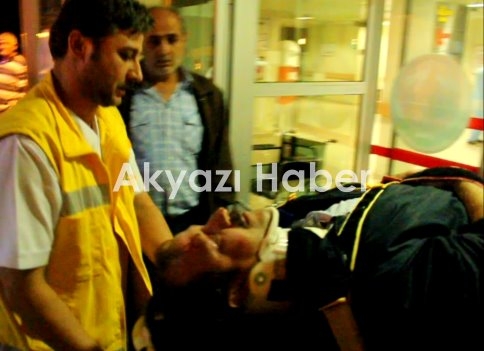 Servis Aracıyla Taksi Çarpıştı 7 Kişi Yaralandı