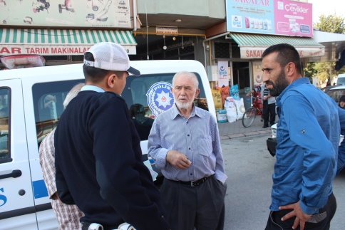 İki Araç Kaza Yaptı