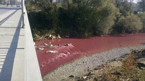 Flaş Flaş Çevreyi Kirleten O Fabrikaya Kapatma Kararı
