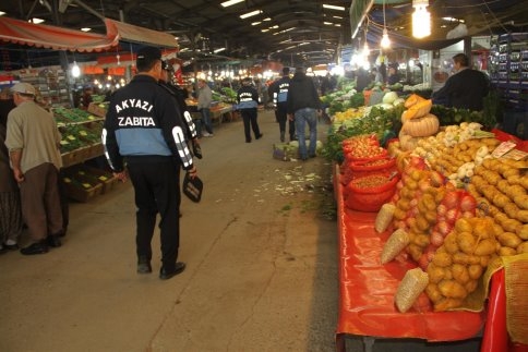 Başkan Akcan'dan Esnafa Bayram Kolaylığı